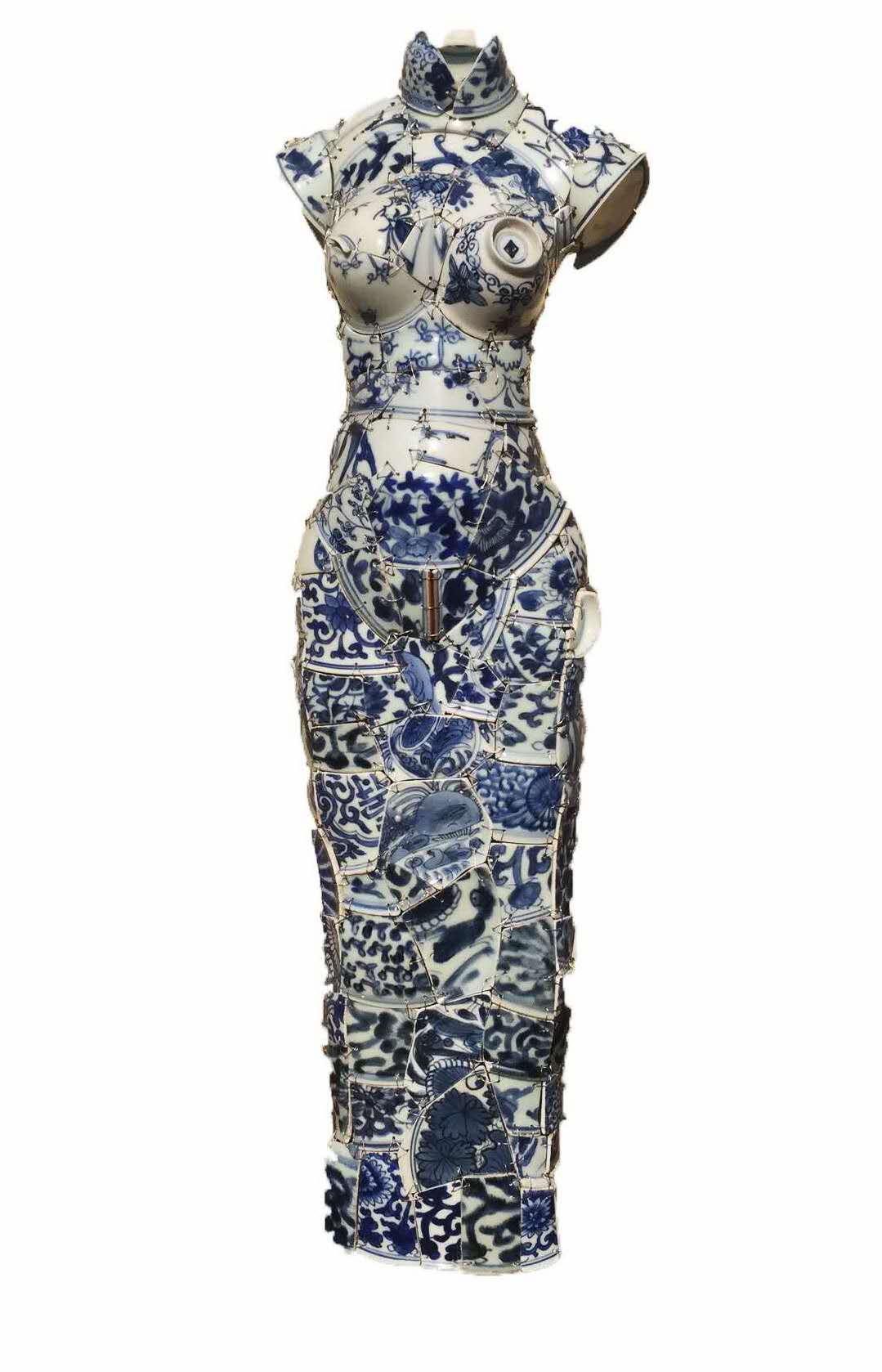 Les vêtements de porcelaine de Li Xiaofang : quand l’histoire se porte comme une armure Les vetements de porcelaine de Li Xiaofang 2 Les-vetements-de-porcelaine-de-Li-Xiaofang-2