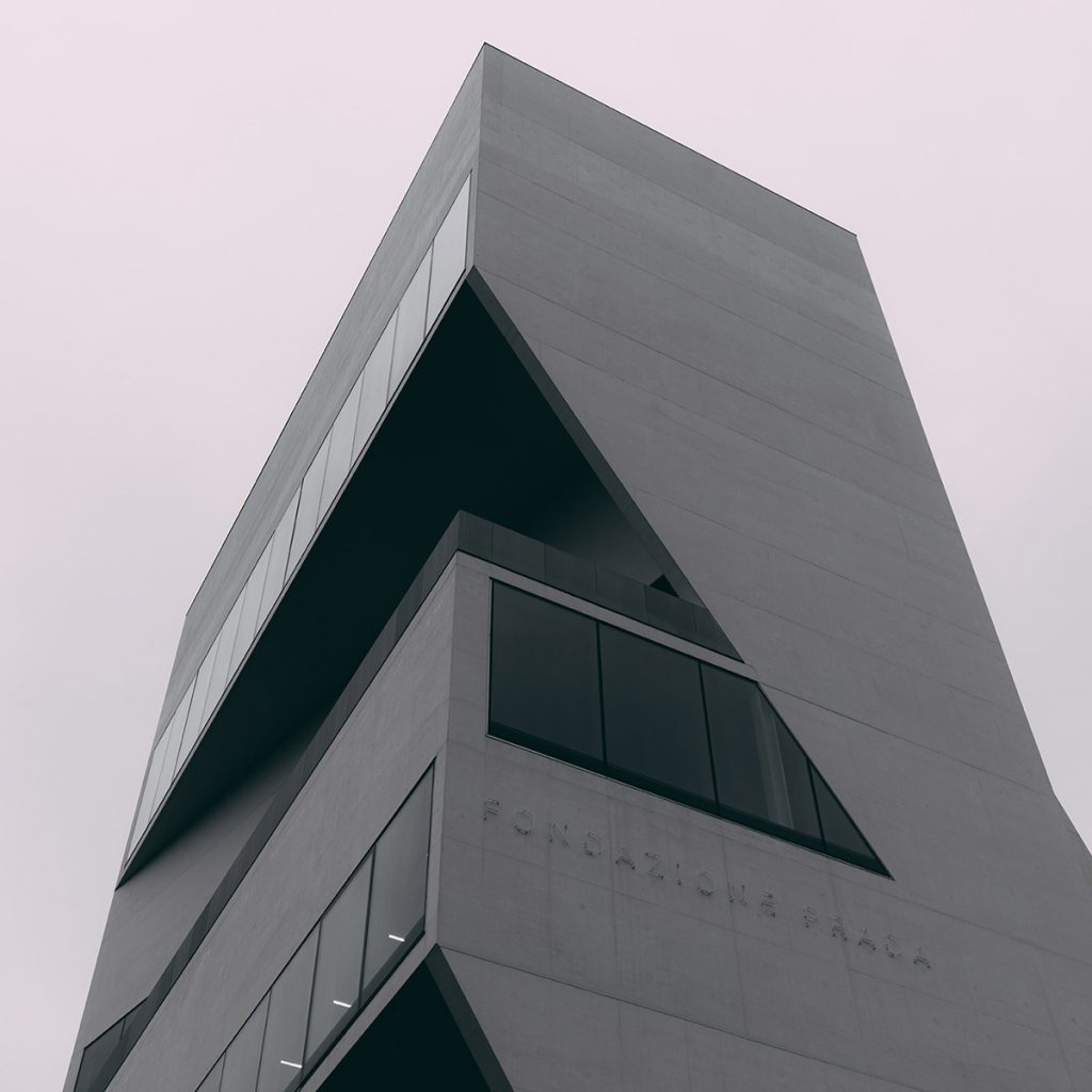 Monolicious II – de nouvelles photos d’architecture par Sebastian Weiss Monolicious II–de nouvelles photos d architecture par Sebastian Weiss 10 Monolicious-II–de-nouvelles-photos-d-architecture-par-Sebastian-Weiss-10