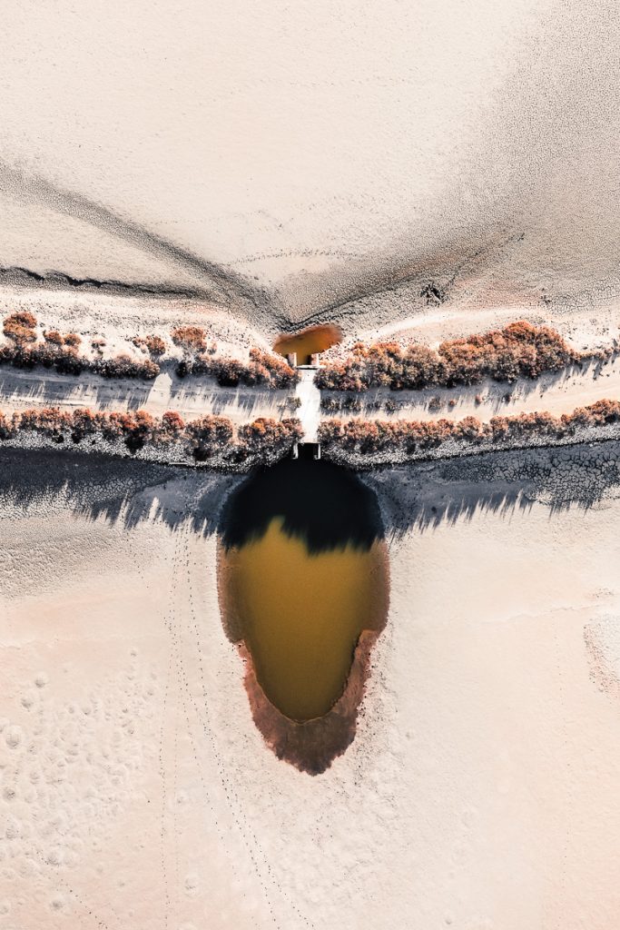 Des marais salants vus du ciel : mosaïques naturelles capturées par Tom Hegen The salt series les marais salants vus du ciel par Tom Hegen 17 The-salt-series-les-marais-salants-vus-du-ciel-par-Tom-Hegen-17