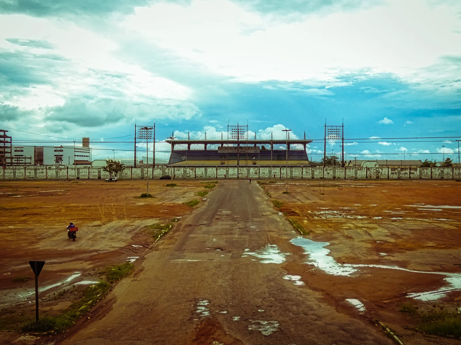Zerão - le stade à cheval sur l'équateur où chaque équipe peut représenter un hémisphère Zerao le stade a cheval sur l equateur ou chaque equipe peut representer un hemisphere 3 Zerao-le-stade-a-cheval-sur-l-equateur-ou-chaque-equipe-peut-representer-un-hemisphere-3