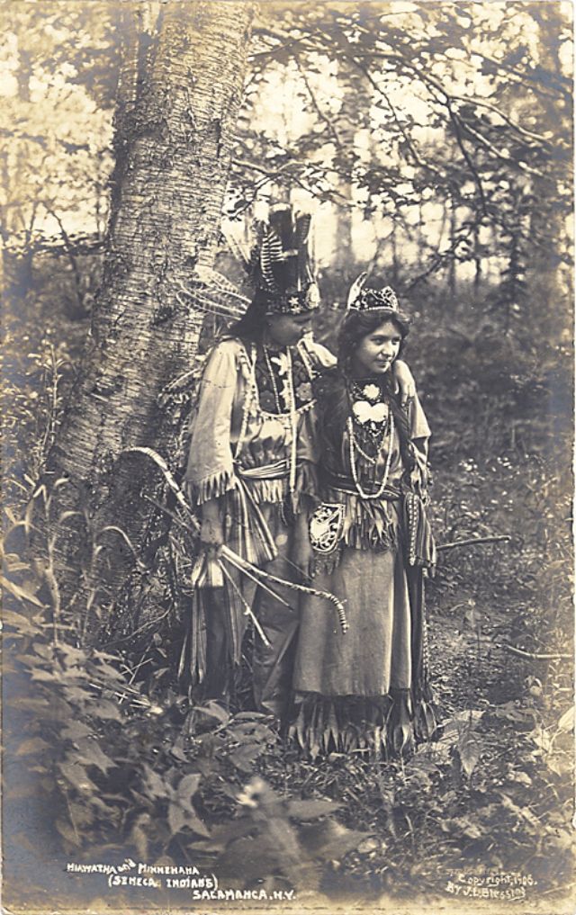 Des portraits de Ah-Weh-Eyu (Goldie Jamison Conklin), beauté indienne Sénéca Des portraits de Ah Weh Eyu Goldie Jamison Conklin beaute indienne Seneca iroquois jolie fleur 12 Des-portraits-de-Ah-Weh-Eyu-Goldie-Jamison-Conklin-beaute-indienne-Seneca-iroquois-jolie-fleur-12