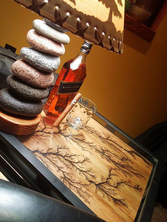 Les fractales sur bois de Electrostatic Wood Creations Les fractales sur bois de Electrostatic Wood Creations pyrogravure electrique 14 Les-fractales-sur-bois-de-Electrostatic-Wood-Creations-pyrogravure-electrique-14