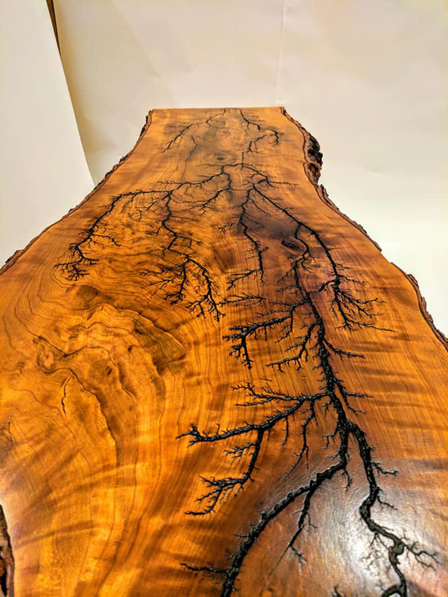 Les fractales sur bois de Electrostatic Wood Creations Les fractales sur bois de Electrostatic Wood Creations pyrogravure electrique 7 Les-fractales-sur-bois-de-Electrostatic-Wood-Creations-pyrogravure-electrique-7
