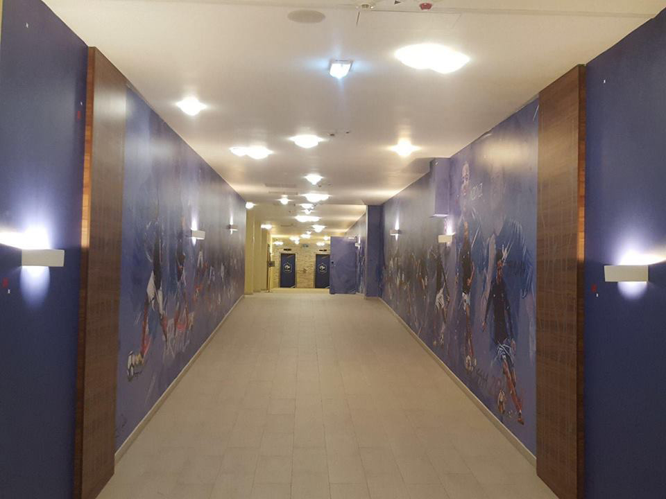 Les fresques sur les murs de l'hotel de l'équipe de France à Istra par Yann Dalon Les fresques sur les murs de l hotel de l equipe de France a Istra par Yann Dalon 30 couloir Les-fresques-sur-les-murs-de-l-hotel-de-l-equipe-de-France-a-Istra-par-Yann-Dalon-30-couloir