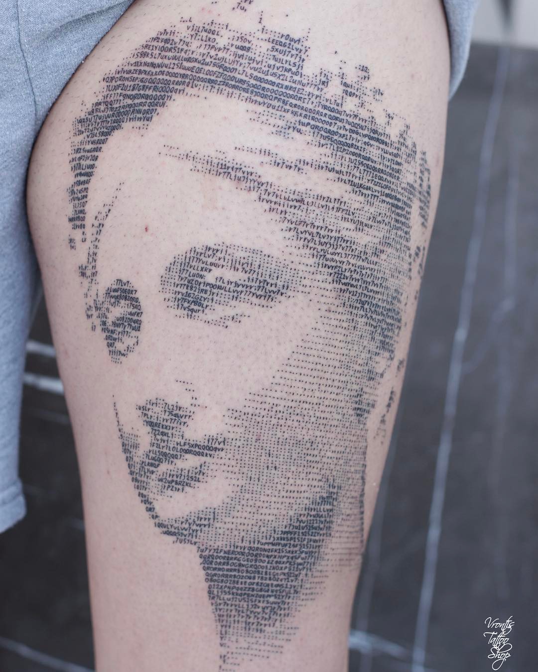 Les incroyables tatouages ASCII de Andreas Vrontis Les incroyables tatouages ASCII de Andreas Vrontis 12 Les-incroyables-tatouages-ASCII-de-Andreas-Vrontis-12