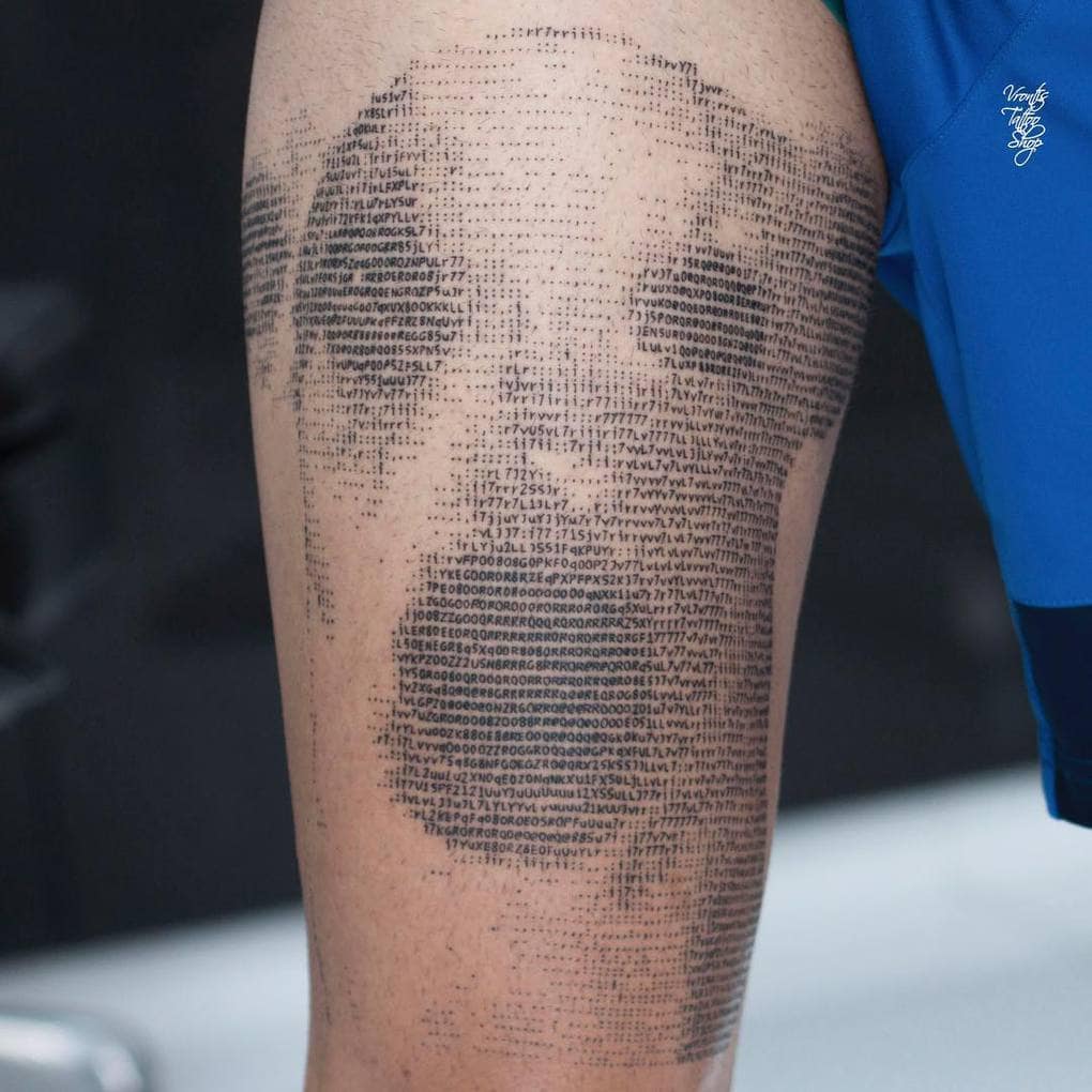 Les incroyables tatouages ASCII de Andreas Vrontis Les incroyables tatouages ASCII de Andreas Vrontis 17 Les-incroyables-tatouages-ASCII-de-Andreas-Vrontis-17