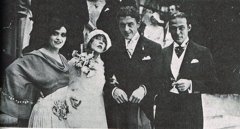 Rudolph Valentino, sex symbol des années 1920 Rudolph Valentino sex symbol des annees 1920 3 Rudolph-Valentino-sex-symbol-des-annees-1920-3