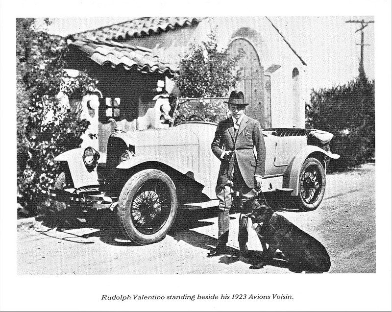 Rudolph Valentino, sex symbol des années 1920 Rudolph Valentino sex symbol des annees 1920 8 Rudolph-Valentino-sex-symbol-des-annees-1920-8