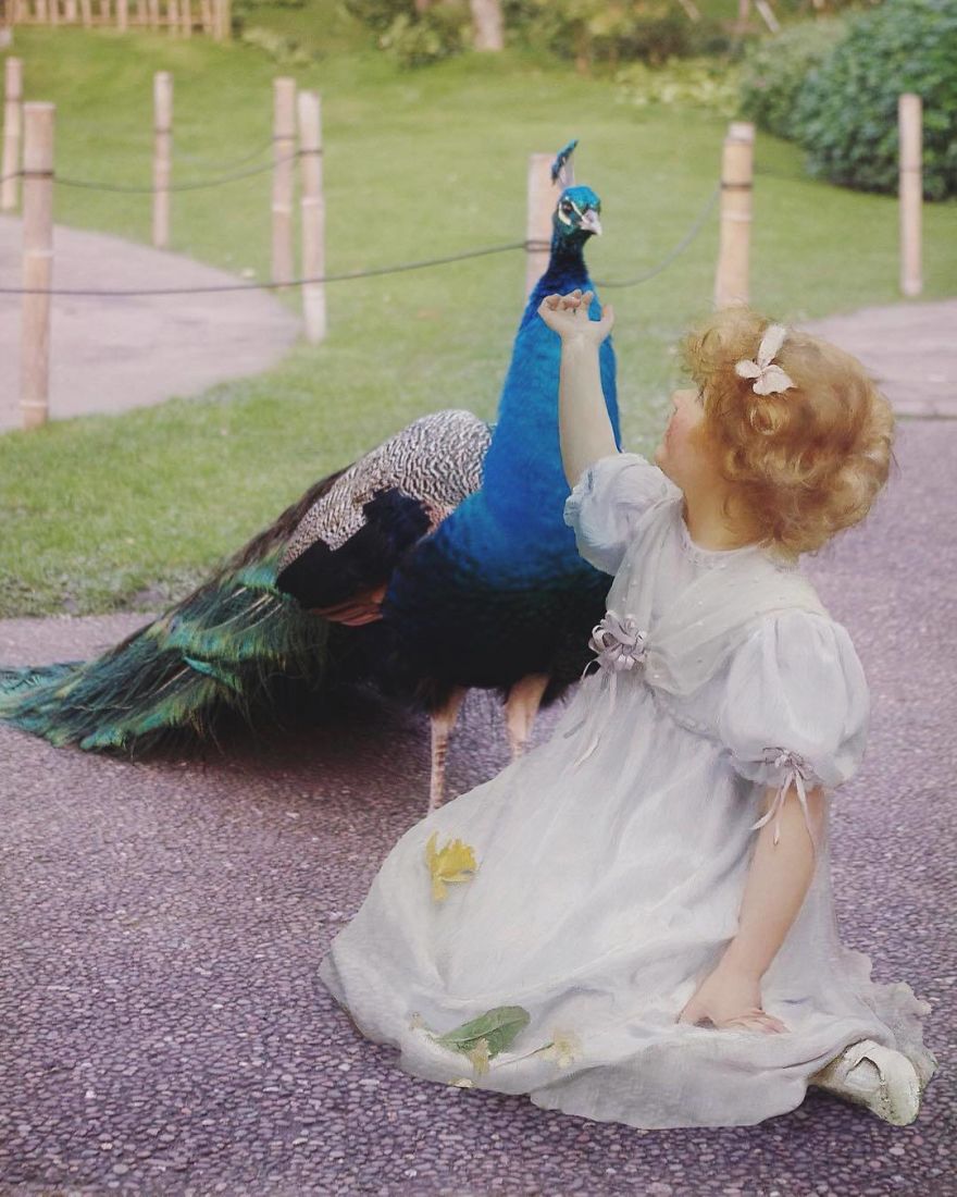 the canvas project: de nouveaux personnages de toiles célèbres dans des scènes modernes par Gabriel Nardelli Araujo the canvas project de nouveaux personnages de toiles celebres dans des scenes modernes par Gabriel Nardelli Araujo 18 the-canvas-project-de-nouveaux-personnages-de-toiles-celebres-dans-des-scenes-modernes-par-Gabriel-Nardelli-Araujo-18