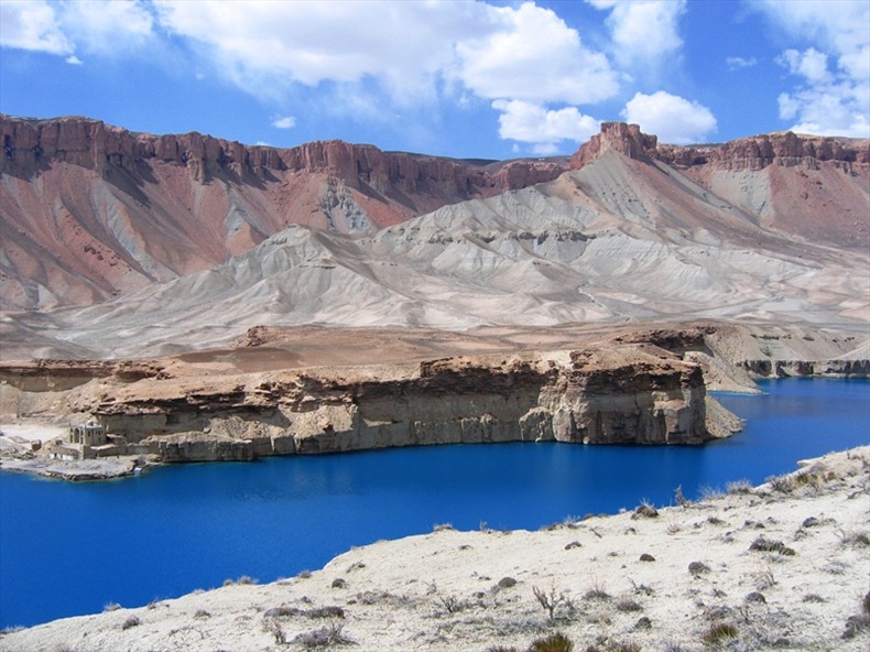 La beauté des lacs bleu foncé de Band-e Amir La beaute des lacs bleu fonce de Band e Amir 1 La-beaute-des-lacs-bleu-fonce-de-Band-e-Amir-1