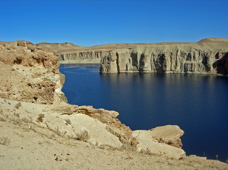 La beauté des lacs bleu foncé de Band-e Amir La beaute des lacs bleu fonce de Band e Amir 8 La-beaute-des-lacs-bleu-fonce-de-Band-e-Amir-8
