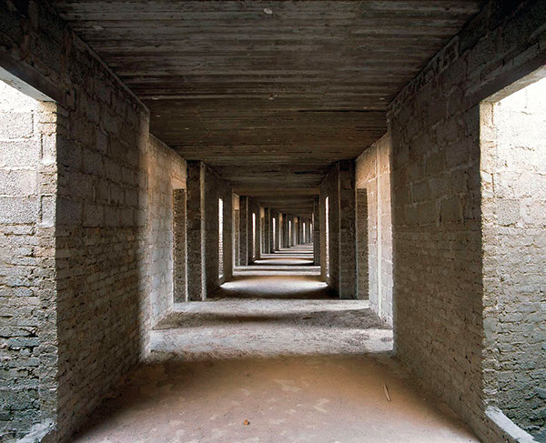 Les hôtels abandonnés du Sinaï par Stephanie Zoche et Sabine Haubitz Les hotels abandonnes du Sinai par Stephanie Zoche et Sabine Haubitz 11 Les-hotels-abandonnes-du-Sinai-par-Stephanie-Zoche-et-Sabine-Haubitz-11