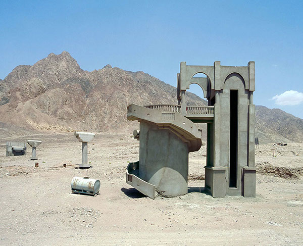 Les hôtels abandonnés du Sinaï par Stephanie Zoche et Sabine Haubitz Les hotels abandonnes du Sinai par Stephanie Zoche et Sabine Haubitz 15 Les-hotels-abandonnes-du-Sinai-par-Stephanie-Zoche-et-Sabine-Haubitz-15