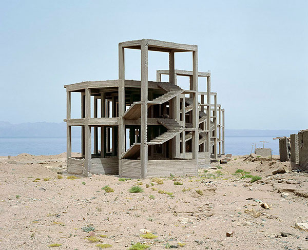 Les hôtels abandonnés du Sinaï par Stephanie Zoche et Sabine Haubitz Les hotels abandonnes du Sinai par Stephanie Zoche et Sabine Haubitz 9 Les-hotels-abandonnes-du-Sinai-par-Stephanie-Zoche-et-Sabine-Haubitz-9