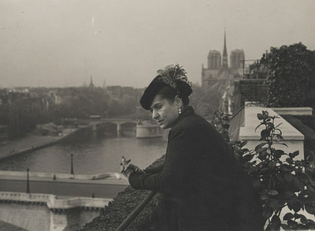 des images d'époque de la vie en France dans les années 30 par Fay Sturtevant Lincoln des images d epoque de la vie en France dans les annees 30 par Fay Sturtevant Lincoln 27 rubinstein des-images-d-epoque-de-la-vie-en-France-dans-les-annees-30-par-Fay-Sturtevant-Lincoln-27-rubinstein