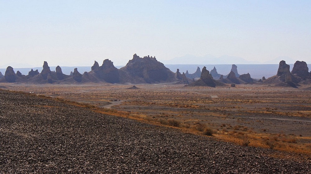 Les pinacles de Trona Les pinacles de Trona trona pinacles desert californie lac searles 2 Les-pinacles-de-Trona-trona-pinacles-desert-californie-lac-searles-2