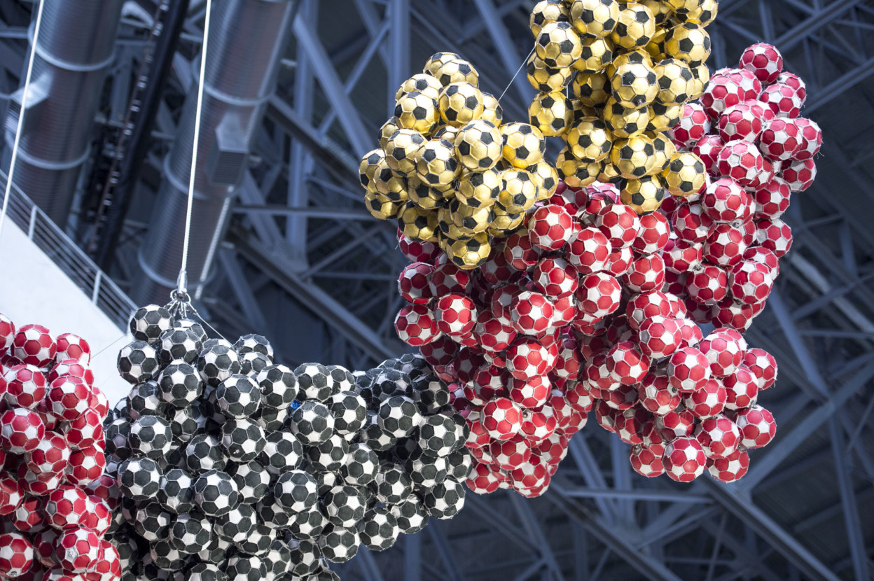 Les sculptures de skateboards et autres accessoires de sport de Darío Escobar Les sculptures de skateboards et autres accessoires de sport de Dario Escobar 11 Les-sculptures-de-skateboards-et-autres-accessoires-de-sport-de-Dario-Escobar-11