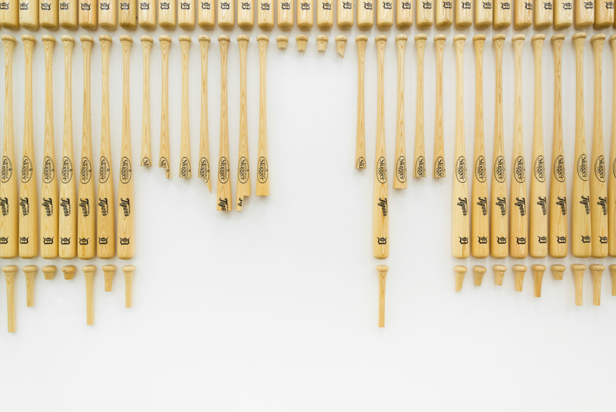 Les sculptures de skateboards et autres accessoires de sport de Darío Escobar Les sculptures de skateboards et autres accessoires de sport de Dario Escobar 14 Les-sculptures-de-skateboards-et-autres-accessoires-de-sport-de-Dario-Escobar-14