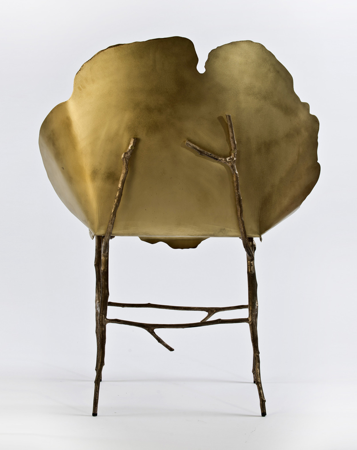 Stumps - des chaises et des tables de bronze imitant des souches par Sharon Sides Stumps des chaises et des tables de bronze laiton imitant des souches par Sharon Sides 3 Stumps-des-chaises-et-des-tables-de-bronze-laiton-imitant-des-souches-par-Sharon-Sides-3