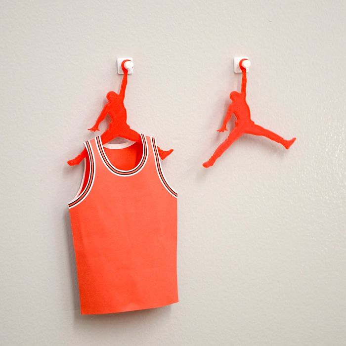 Taku Oomura transforme les logos en objets utiles Taku Oomura transforme les logos en objets utiles 5 nike air Taku-Oomura-transforme-les-logos-en-objets-utiles-5-nike-air