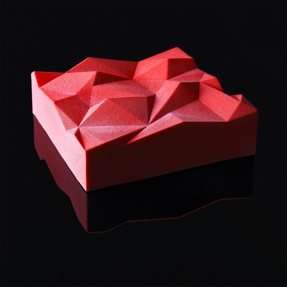 Les étonnants gateaux géométriques de Dinara Kasko Les etonnants gateaux geometriques de Dinara Kasko 14 Les-etonnants-gateaux-geometriques-de-Dinara-Kasko-14