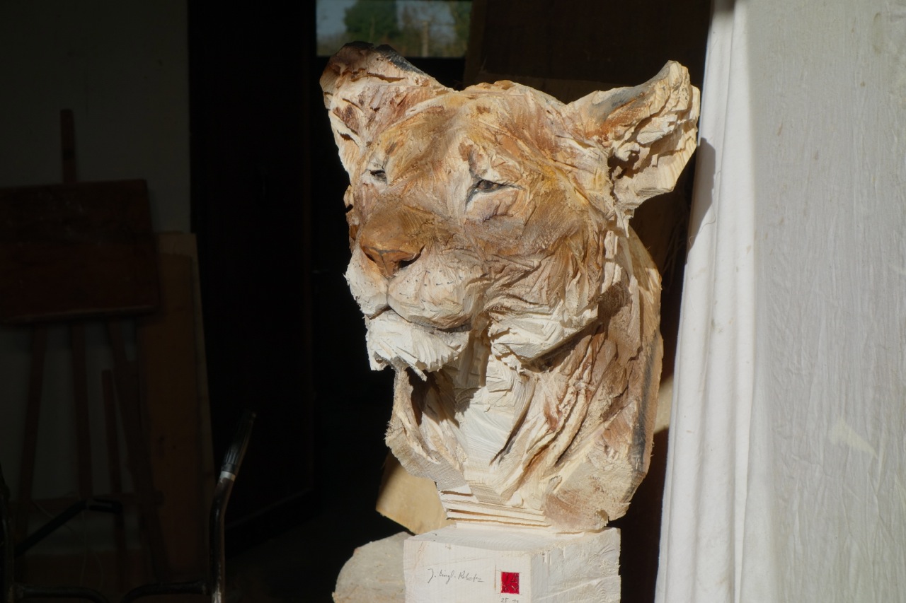 Les sculptures à la tronçonneuse de Jürgen Lingl-Rebetez Les sculptures a la tronconneuse de Jurgen Lingl Rebetez 6 Les-sculptures-a-la-tronconneuse-de-Jurgen-Lingl-Rebetez-6