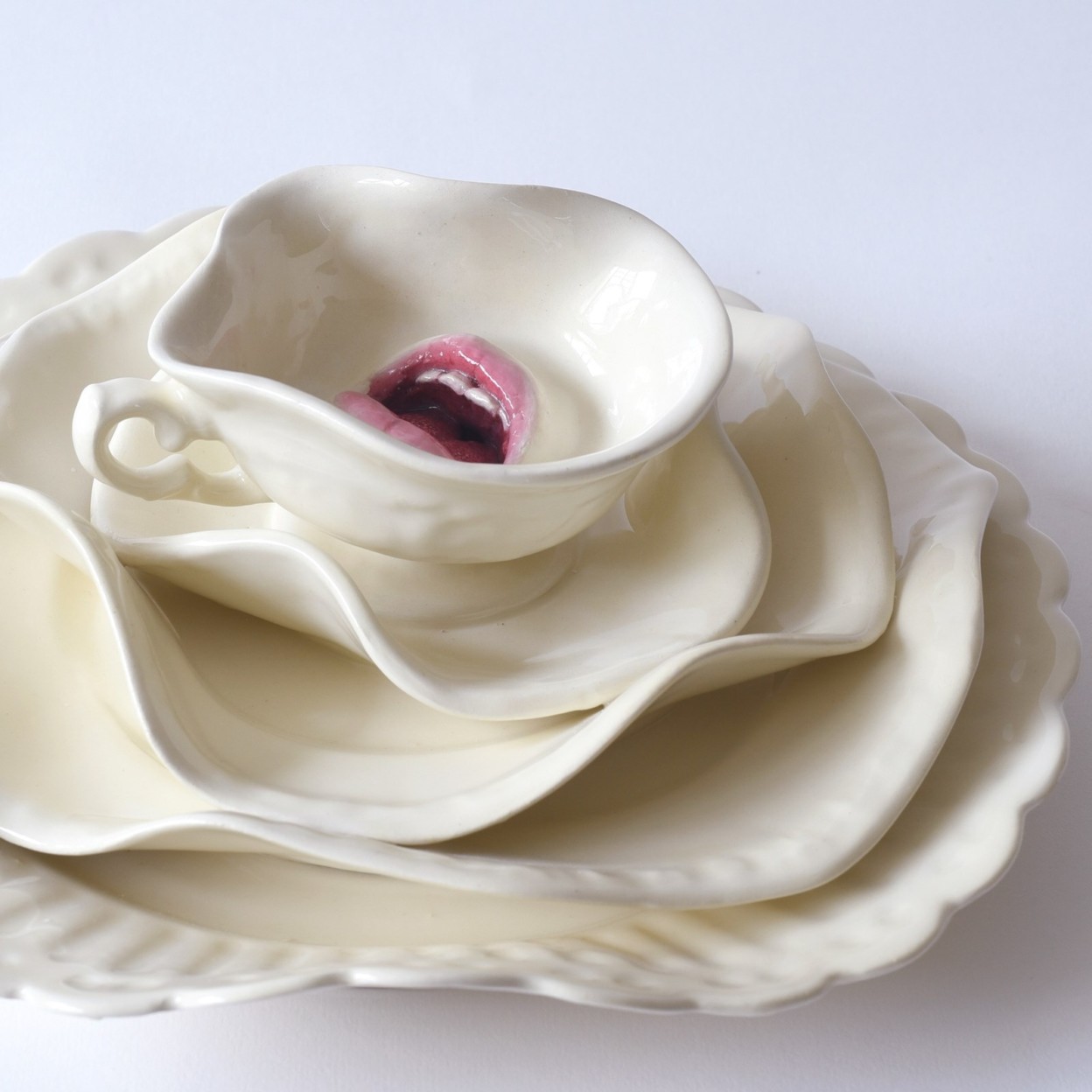 Les tasses avec des doigts et autres céramiques humaines de Ronit Baranga Les tasses avec des doigts et autres ceramiques humaines de Ronit Baranga 4 Les-tasses-avec-des-doigts-et-autres-ceramiques-humaines-de-Ronit-Baranga-4