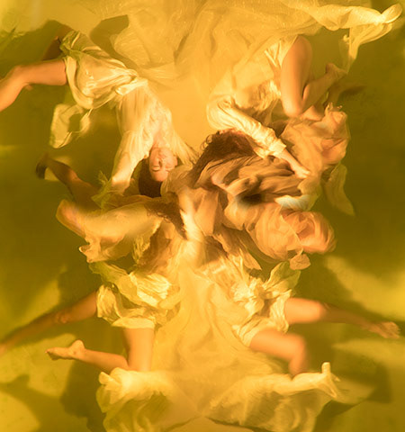 Des photos sous-marines ressemblant à des peintures baroques par Christy Lee Rogers des photos sous marines ressemblant a des peintures baroques par Christy Lee Rogers 5 des-photos-sous-marines-ressemblant-a-des-peintures-baroques-par-Christy-Lee-Rogers-5