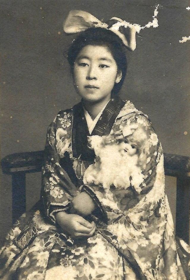 42 photos de japonaises en costume traditionnel au début du 20ème siècle 42 photos de japonaises en costume traditionnel au debut du 20eme siecle 19 42-photos-de-japonaises-en-costume-traditionnel-au-debut-du-20eme-siecle-19