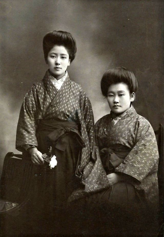 42 photos de japonaises en costume traditionnel au début du 20ème siècle 42 photos de japonaises en costume traditionnel au debut du 20eme siecle 27 42-photos-de-japonaises-en-costume-traditionnel-au-debut-du-20eme-siecle-27