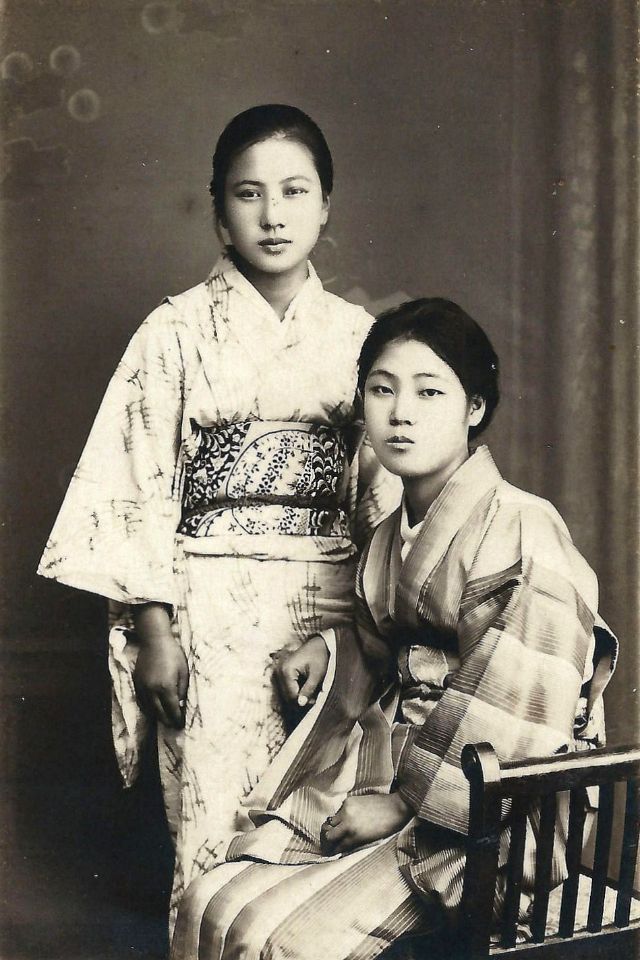 42 photos de japonaises en costume traditionnel au début du 20ème siècle 42 photos de japonaises en costume traditionnel au debut du 20eme siecle 34 42-photos-de-japonaises-en-costume-traditionnel-au-debut-du-20eme-siecle-34