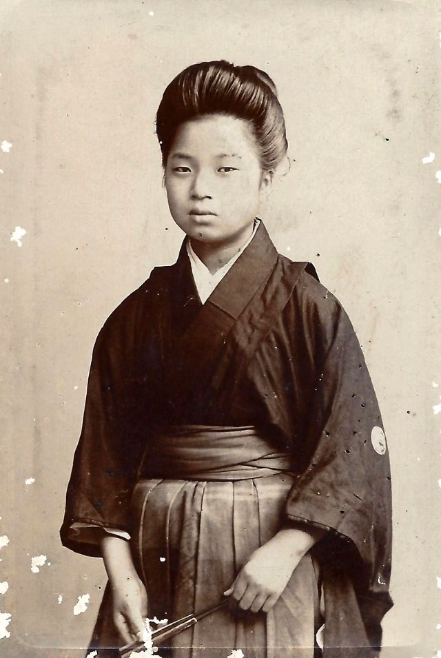 42 photos de japonaises en costume traditionnel au début du 20ème siècle 42 photos de japonaises en costume traditionnel au debut du 20eme siecle 38 42-photos-de-japonaises-en-costume-traditionnel-au-debut-du-20eme-siecle-38
