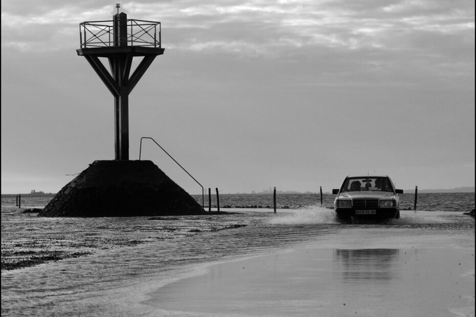 Le passage du Gois, cette route submersible unique en France Le passage du Gois une etonnante route praticable seulement a maree basse 5 Le passage du Gois une etonnante route praticable seulement a maree basse 5
