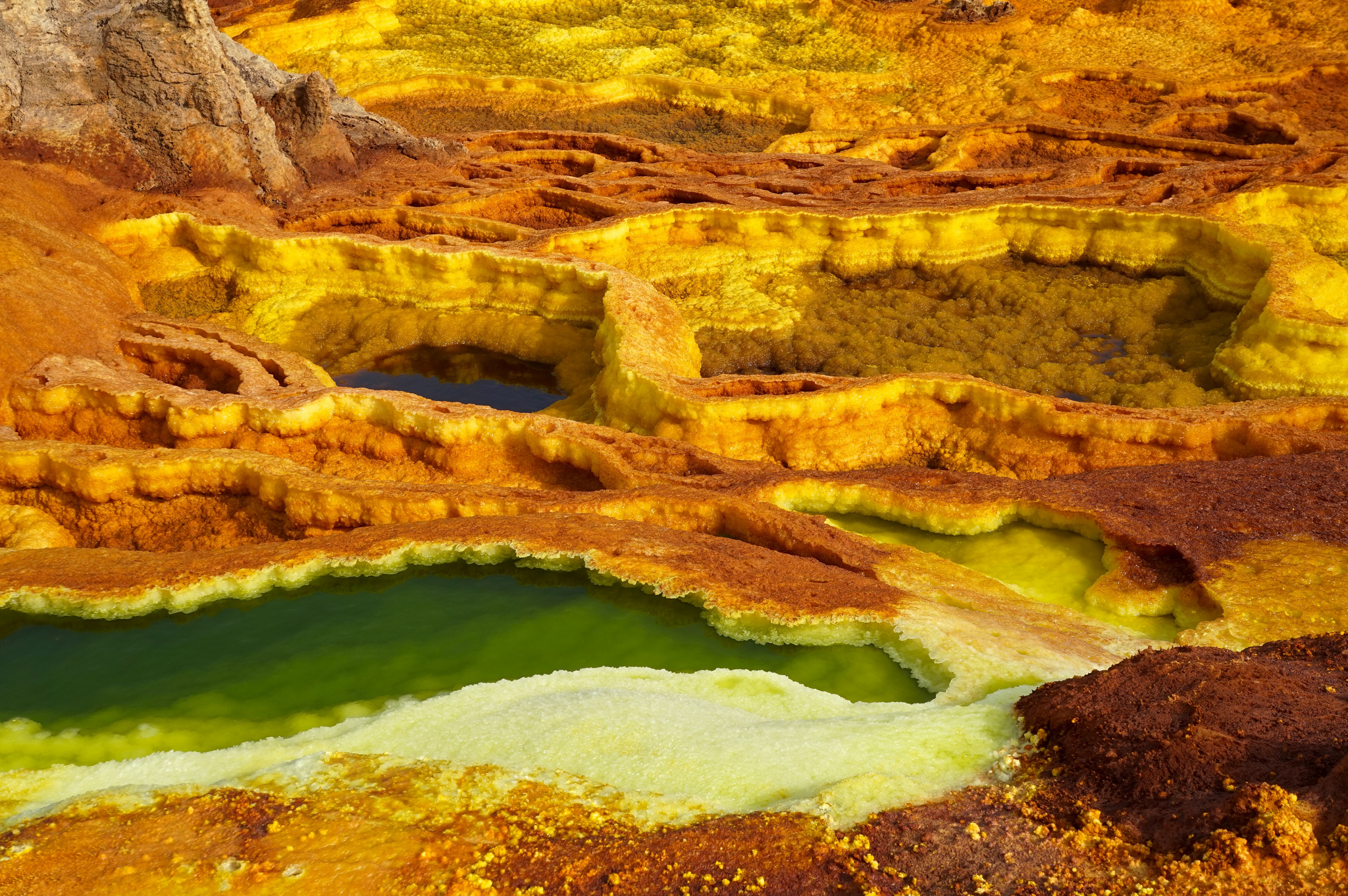Le volcan Dallol d'Ethiopie, le plus étrange cratère volcanique du monde Le volcan Dallol d Ethiopie le plus etrange cratere volcanique du monde 7 Le-volcan-Dallol-d-Ethiopie-le-plus-etrange-cratere-volcanique-du-monde-7
