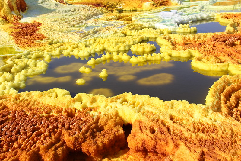 Le volcan Dallol d'Ethiopie, le plus étrange cratère volcanique du monde Le volcan Dallol d Ethiopie le plus etrange cratere volcanique du monde 9 Le-volcan-Dallol-d-Ethiopie-le-plus-etrange-cratere-volcanique-du-monde-9