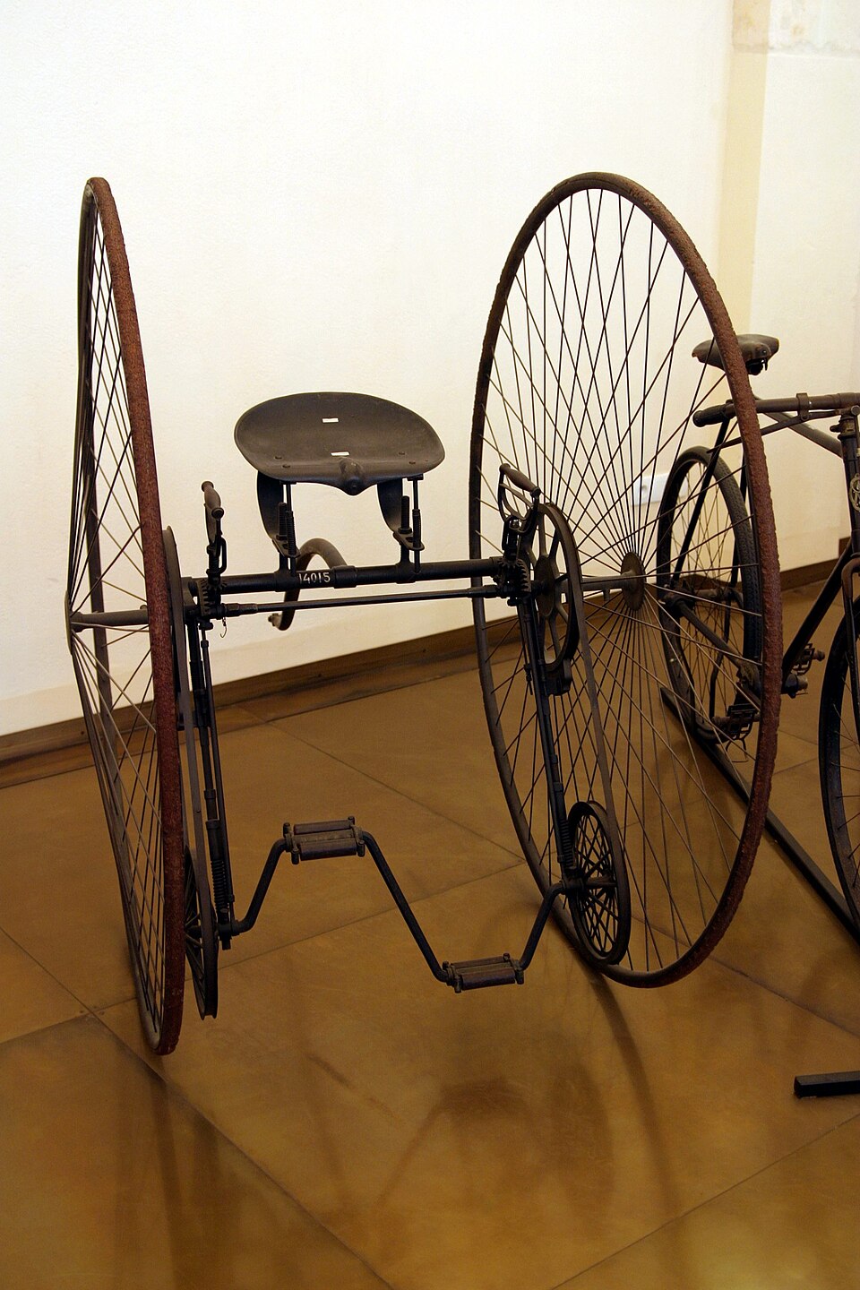 dicycle otto musee arts metiers rama Dicycle d’Edward Otto conservé au Musée des Arts et Métiers à Paris