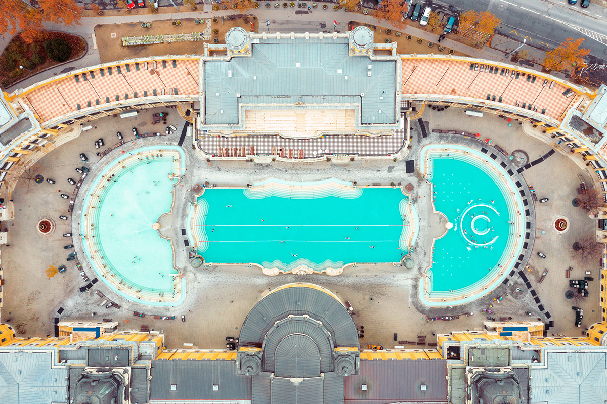 Budapest, the Old Lady par Ludwig Favre Budapest the Old Lady par Ludwig Fabre 4 Budapest-the-Old-Lady-par-Ludwig-Fabre-4