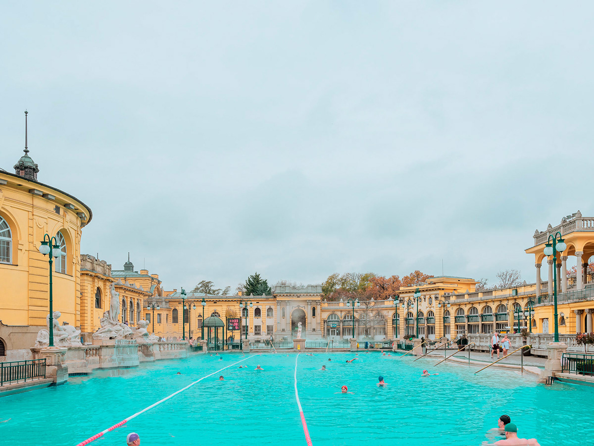 Budapest, the Old Lady par Ludwig Favre Budapest the Old Lady par Ludwig Fabre 5 Budapest-the-Old-Lady-par-Ludwig-Fabre-5