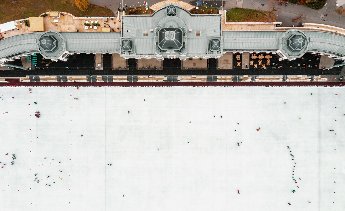 Budapest, the Old Lady par Ludwig Favre Budapest the Old Lady par Ludwig Fabre 6 Budapest-the-Old-Lady-par-Ludwig-Fabre-6