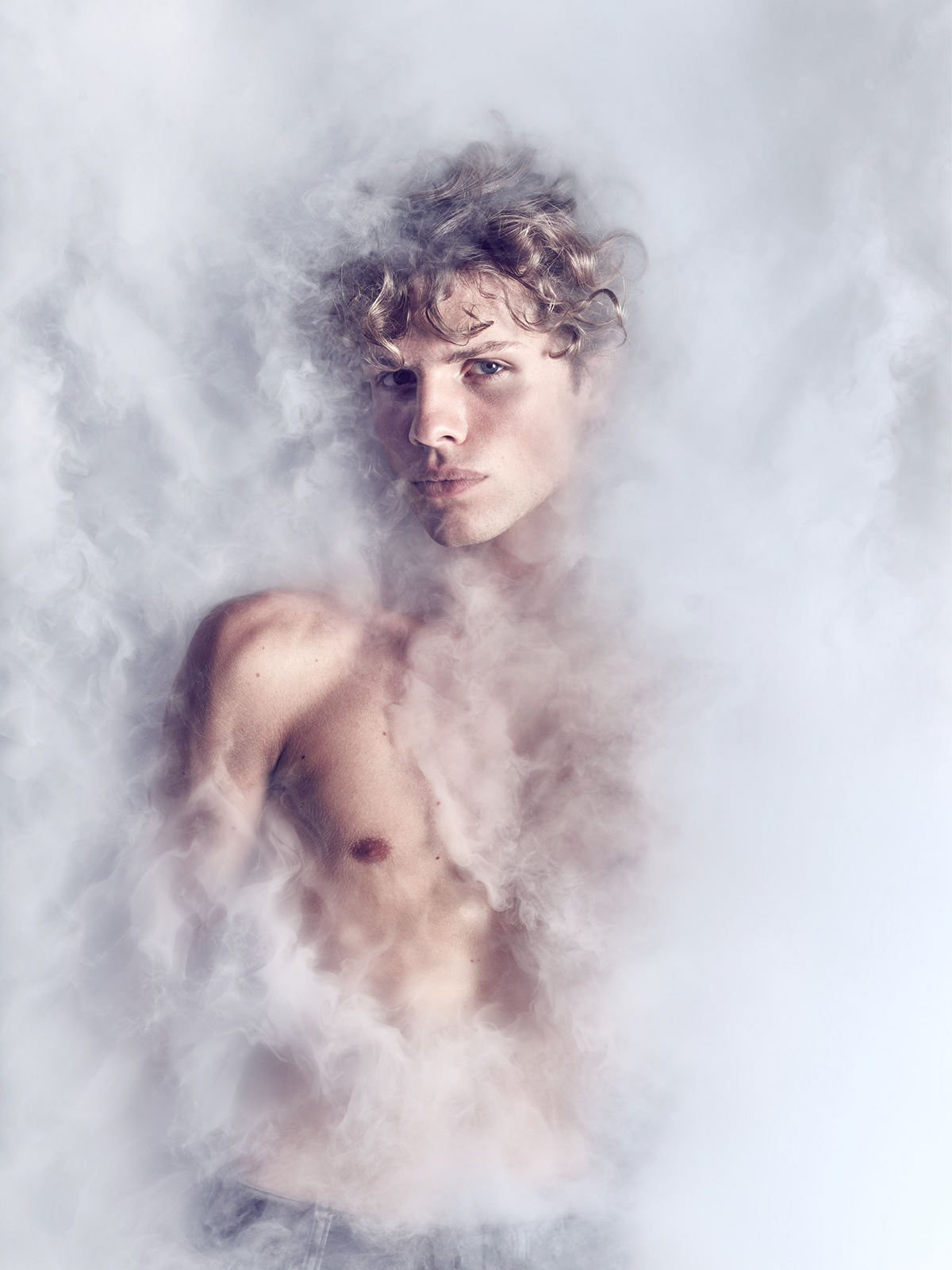 Haze - des portraits brumeux par Staudinger + Franke Haze des portraits brumeux par Staudinger Franke 4 Haze-des-portraits-brumeux-par-Staudinger-Franke-4