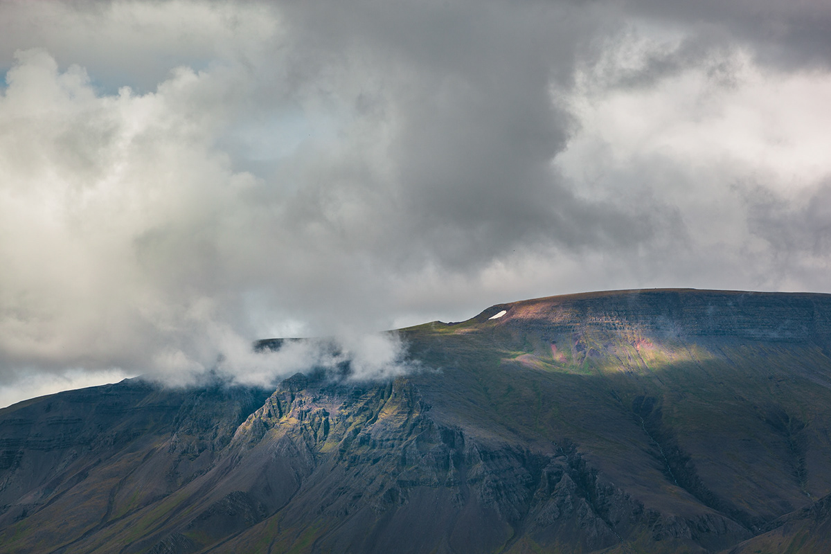 Les différents visages des monts Esja par Siggeir Hafsteinsson Les differents visages des monts Esja par Siggeir Hafsteinsson 13 Les-differents-visages-des-monts-Esja-par-Siggeir-Hafsteinsson-13
