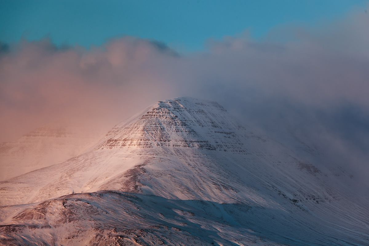 Les différents visages des monts Esja par Siggeir Hafsteinsson Les differents visages des monts Esja par Siggeir Hafsteinsson 16 Les-differents-visages-des-monts-Esja-par-Siggeir-Hafsteinsson-16