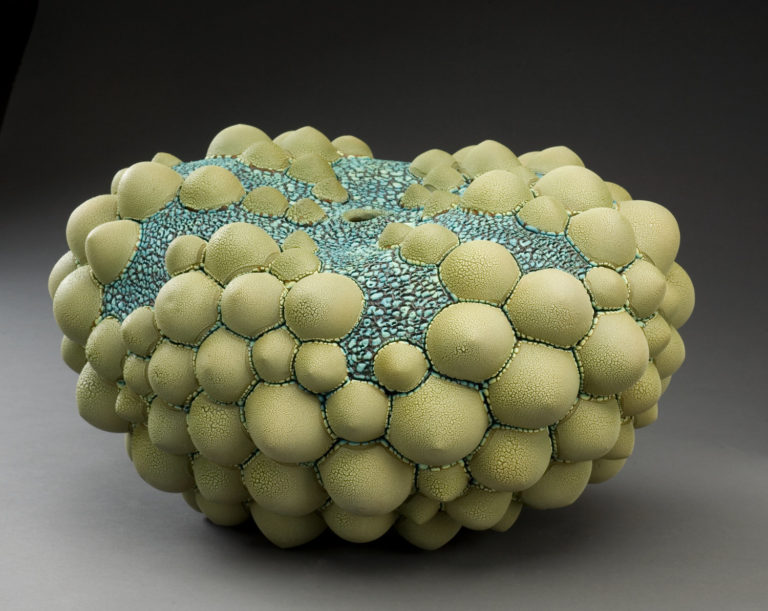 Les sculptures de fruits et légumes en céramique de William Kidd Les sculptures de fruits et legumes en ceramique de William Kidd 10 Les-sculptures-de-fruits-et-legumes-en-ceramique-de-William-Kidd-10