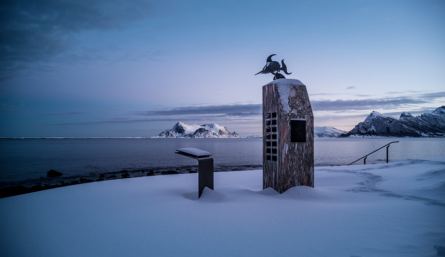 Ureddplassen - les magnifiques toilettes de l'aire de repos de Uredd Ureddplassen les magnifiques toilettes de l aire de repos de Uredd 3 Ureddplassen-les-magnifiques-toilettes-de-l-aire-de-repos-de-Uredd-3