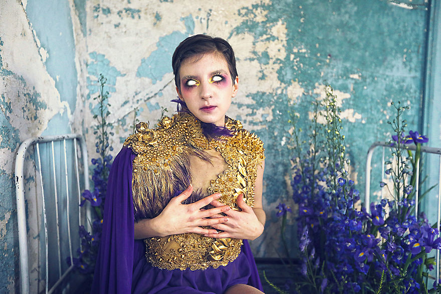 Karen Jerzyk transforme une maison historique de Hudson en lieu de conte de fée Karen Jerzyk transforme une maison historique de Hudson en lieu de conte de fee 8 Karen-Jerzyk-transforme-une-maison-historique-de-Hudson-en-lieu-de-conte-de-fee-8