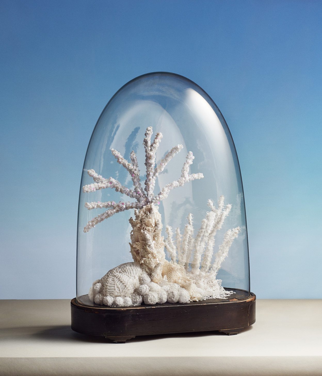 Les coraux brodés avec des perles de Aude Bourgine Les coraux brodes avec des perles de Aude Bourgine 8 Les-coraux-brodes-avec-des-perles-de-Aude-Bourgine-8