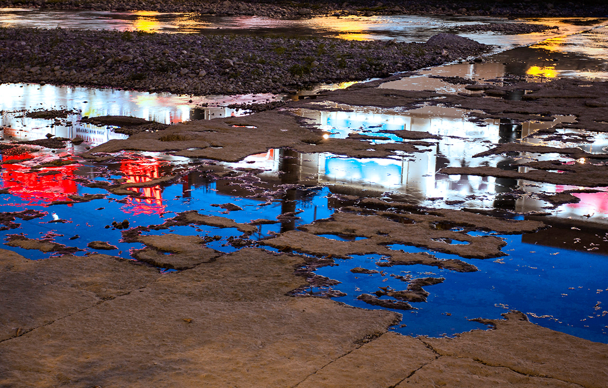 Liquid Portals - des reflets dans des flaques qui semblent être des portails pour un autre monde Liquid Portals des reflets dans des flaques qui semblent etre des portails pour un autre monde 1 Liquid-Portals-des-reflets-dans-des-flaques-qui-semblent-etre-des-portails-pour-un-autre-monde-1