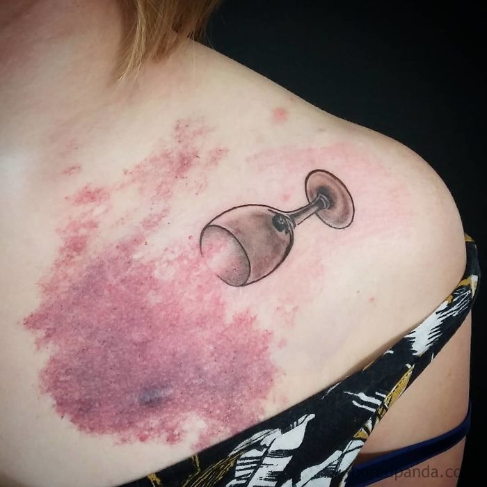 50 géniaux tatouages de cicatrices ou de marques de naissance 50 geniaux tatouages de cicatrices ou de marques de naissance 10 50-geniaux-tatouages-de-cicatrices-ou-de-marques-de-naissance-10