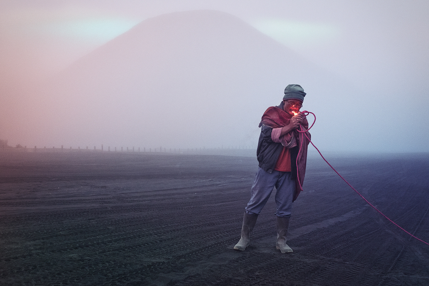 Bromo: brume, chevaux et cavaliers par Maurice Heesen Bromo brume chevaux et cavaliers par Maurice Heesen 5 Bromo-brume-chevaux-et-cavaliers-par-Maurice-Heesen-5