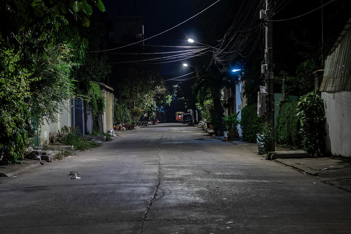 Nuits à Phnom Penh par Robert Götzfried Nuits a Phnom Penh par Robert Gotzfried 4 Nuits-a-Phnom-Penh-par-Robert-Gotzfried-4